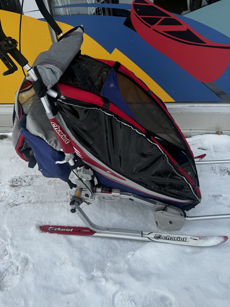 Chariot - CX1 stroller with Rossignol/Chariot Ski kit/jogger/bike attachment - MSRP compared $1500: Silver Red Bule -children-Soingle