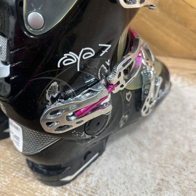 Dalbello- raya 7 ski boot- MSRP $300: black purple -women-24.5