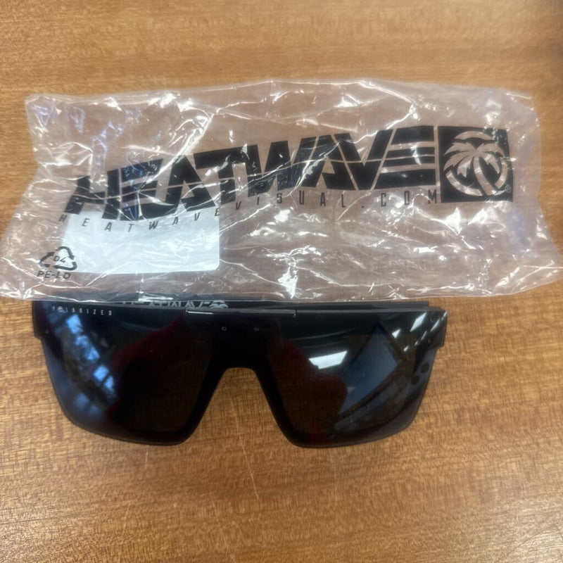 Heatwave Visual - UV 400 Sunglasses - MSRP $73: Black-unisex-