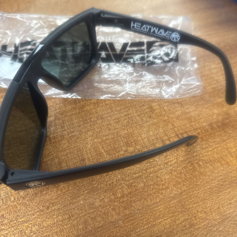 Heatwave Visual - UV 400 Sunglasses - MSRP $73: Black-unisex-