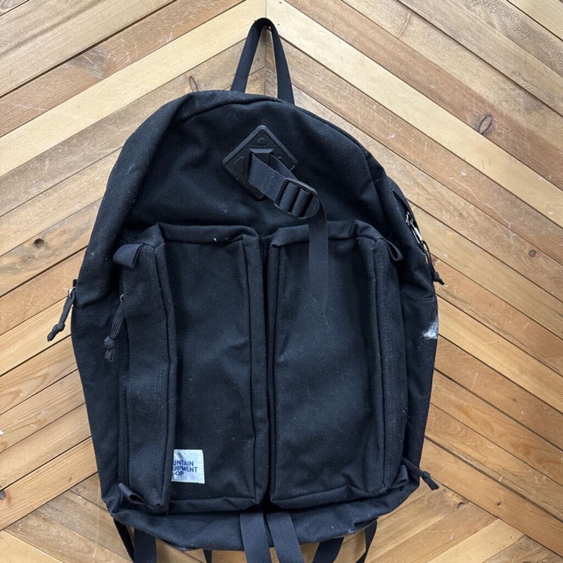 MEC - Black Daypack : Black--