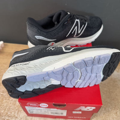 New Balance- women's running 880 shoe- MSRP $180: Black Grey -women-6.5