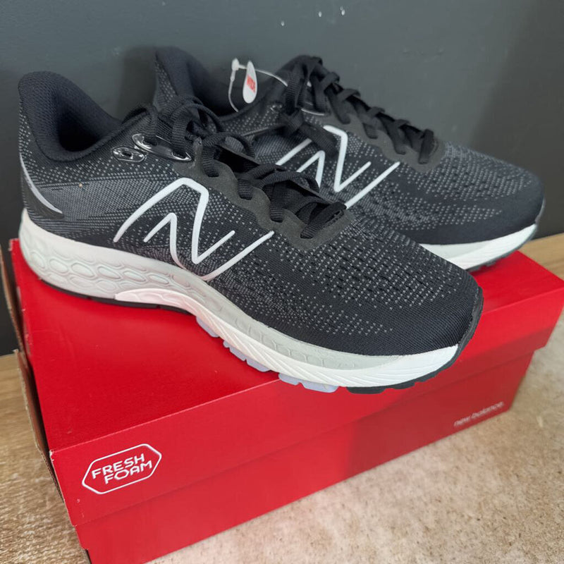 New Balance- Fresh Foam x 880v12- MSRP $180: Black/Grey -women-10.5W