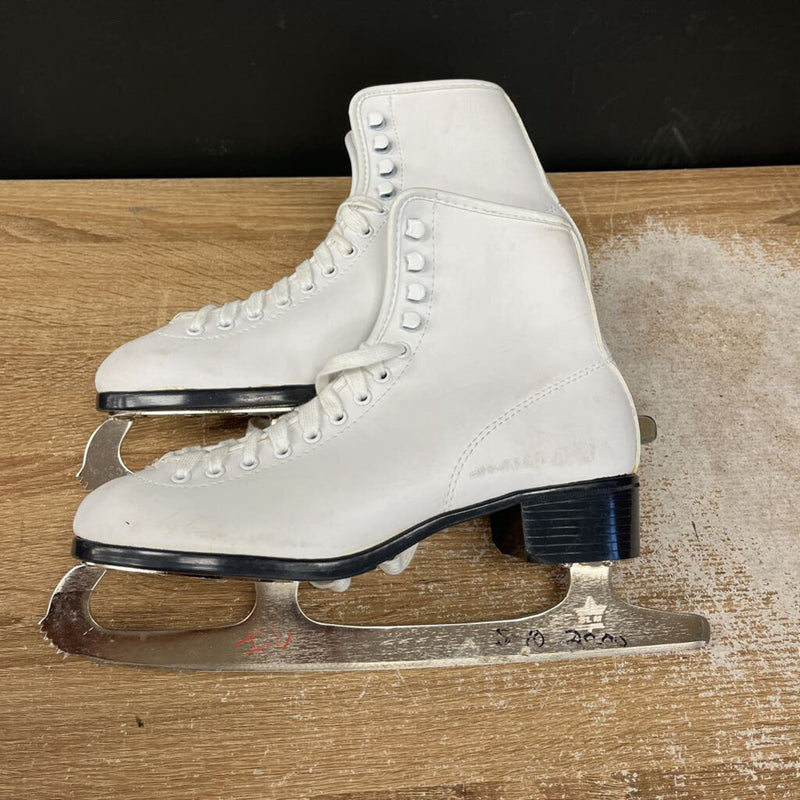 CCM - Pirouette Figure Skates - MSRP $120: White-women-W10