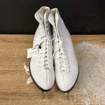 CCM - Pirouette Figure Skates - MSRP $120: White-women-W10