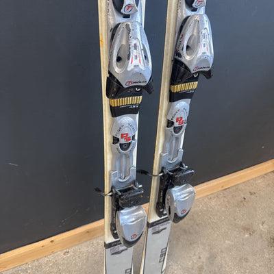 Head- c90 downhill ski with tyrolla bindings: off white --122