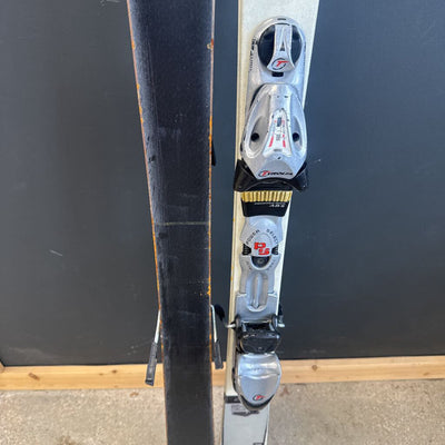 Head- c90 downhill ski with tyrolla bindings: off white --122