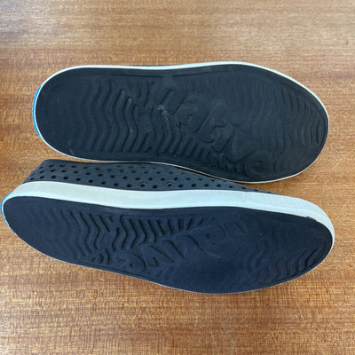 Native Shoes- Jefferson Junior Kids' Slip-On Sneakers- MSRP $50: Black-children-4Y