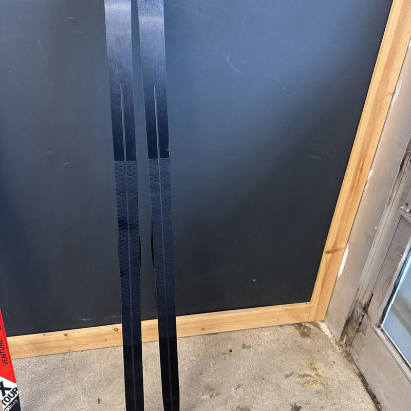 Rossignol - XTour Venture Waxless XC Skis - NNN Bindings - MSRP $190: Black Red --130 cm