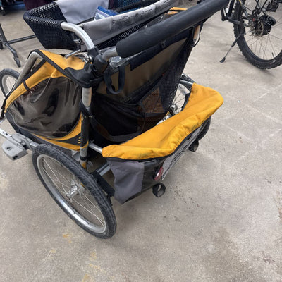 Thule Chariot 2- bike attachment/infant sling/ top rack included : Yellow --double