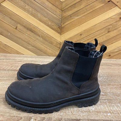 Kamik - Men's Chelsea Boots - MSRP $170: Brown/Black-men-M11