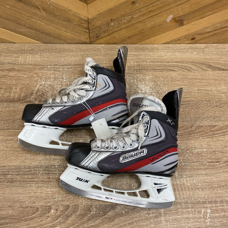 Bauer- Youth Vapour Hockey Skates : black/grey/red -children-4.5Y