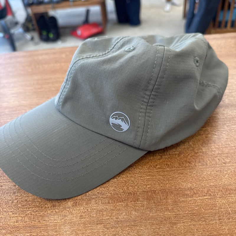 Wind River Outdoor Cap: green-unisex-