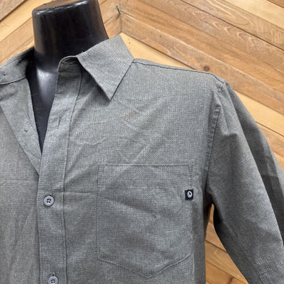 Marmot - Short Sleeve Button Up Shirt- MSRP $80: Grey -men-MD