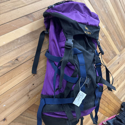 Arc'teryx Khyber Backpack: Purple/Black/Navy-unisex-MD