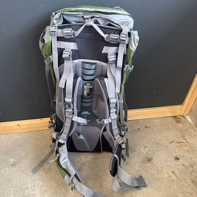 Deuter - AIRCONTACT 70+10 Trekking Pack- MSRP compared $418: Green --70L +10