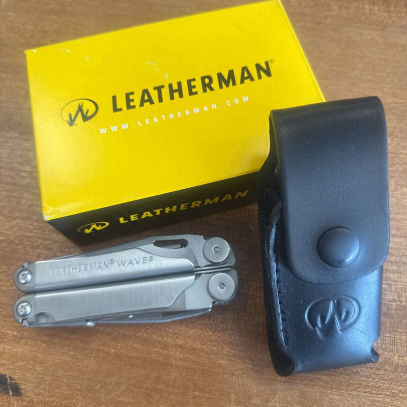 Leatherman - Wave Multi-Tool w/ Sheath - MSRP comp $165: Silver/Black--