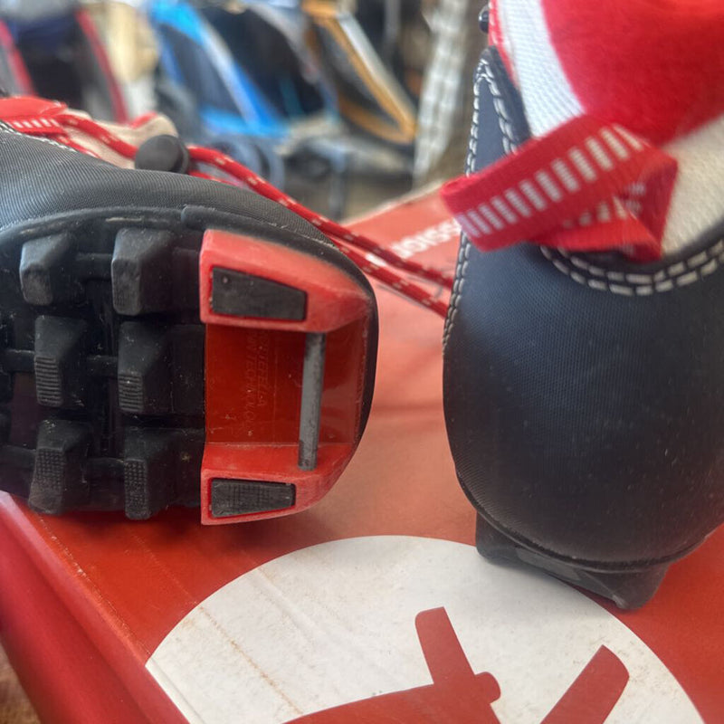 Rossignol - X1 Jr NNN Cross Country Ski Boots - MSRP $119: Black Red -children-28