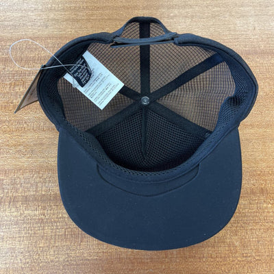 Arc'teryx - Logo Trucker Flat Hat - MSRP $45: Black-unisex-O/S