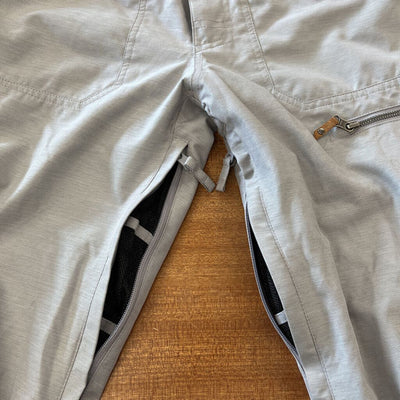 Roxy - Women's Ski Pants - MSRP $120: Gray-women-MD