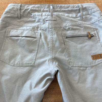 Roxy - Women's Ski Pants - MSRP $120: Gray-women-MD