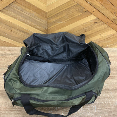 Green Duffle Bag : Geen --