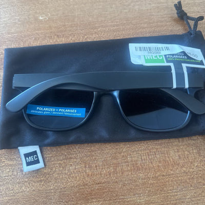 Black Sunglasses with Blue Lenses: black-unisex-