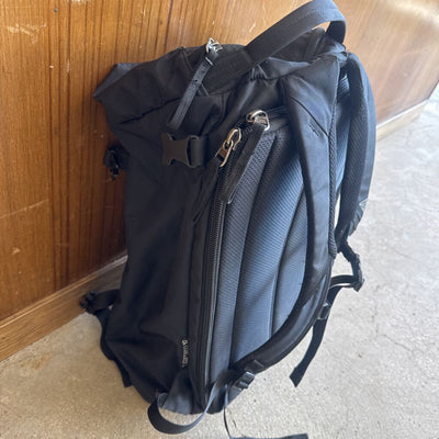 Gregory - Compass 40 Backpack - Unisex - MSRP $175: Black --40L