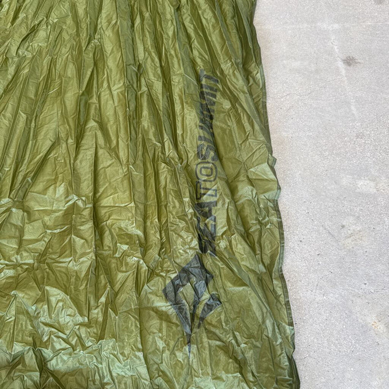 Sea to Summit -Jungle Hammock Tarp + Tarp Sleeve - MSRP compared $299: Green-unisex-