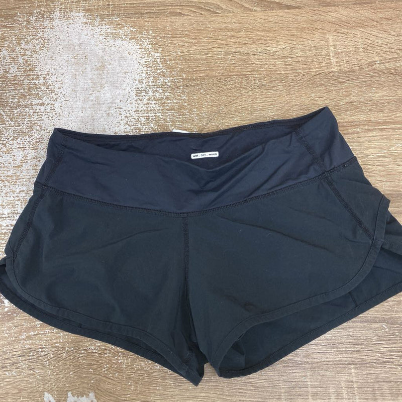 Black Athletic Shorts: black-women-4