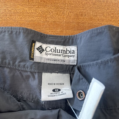 Columbia - Women's Shorts - MSRP $64: Grey-women-12
