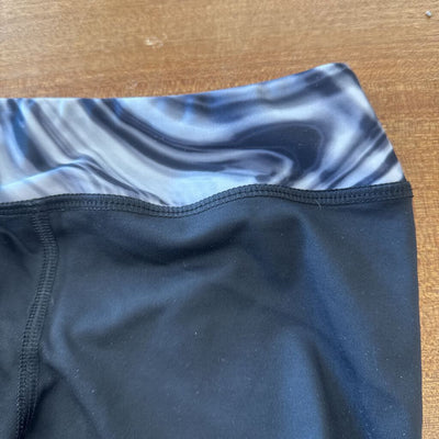 Triple Flip - Kid's Capris : Black/White-children-12/14Y