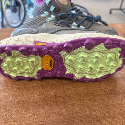 New Balance - Women's Fresh Foam Herro Mid- MSRP $230: Grey Purple -women-5.5