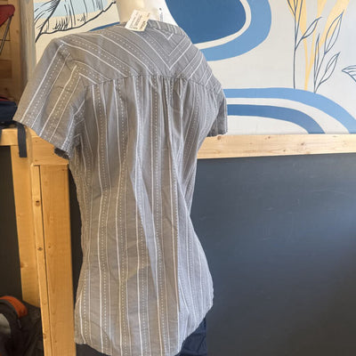Kuhl - Women's Button Up T-shirt - MSRP $95: Grey/White-women-MD