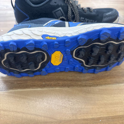 New Balance -Men's Gore-tex MTHIgk7 trail shoe - MSRP $220: Black Blue-men-10.5