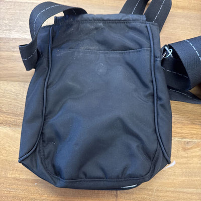 The North Face - Cross Body Bag - MSRP comp $55: Black--