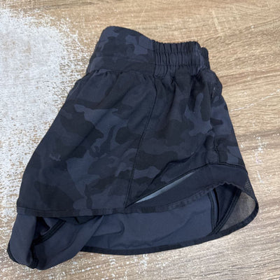 Lululemon - Women's Shorts -: Black-women-8