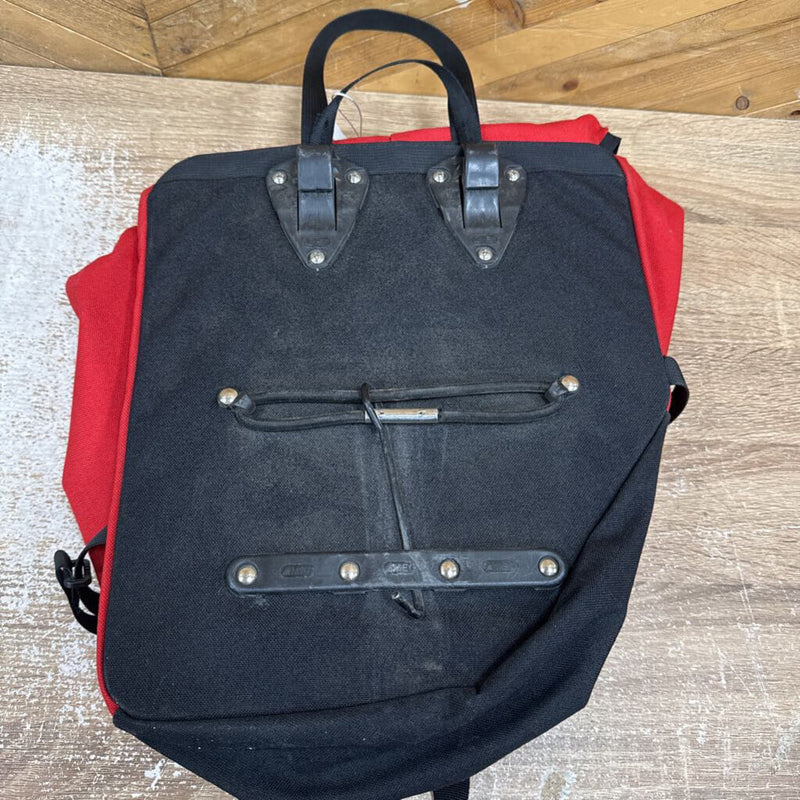 MEC - Single Bike Panier- MSRP compared $129 : RED--
