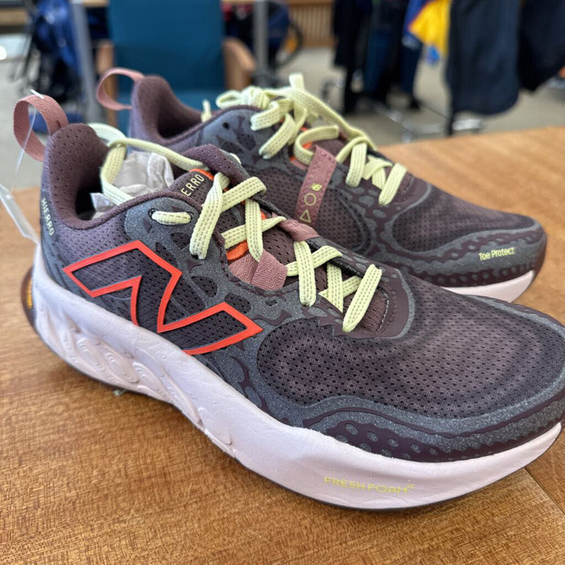 New Balance Fresh Foam X Hierro v8 Trail Running Shoes: Brown Red-women-large
