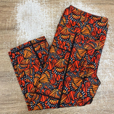 Ali - Cropped Leggings: red, black, orange-women-MD