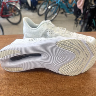 New Balance - Women's FuelCell Supercomp Pacer Running Shoes - MSRP $200: White-women-8.5