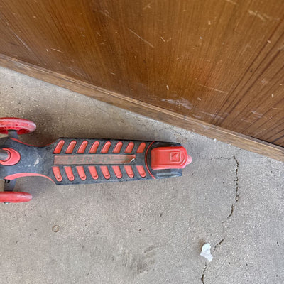 Kettler Verso - Kids Scooter - MSRP $120: Red --