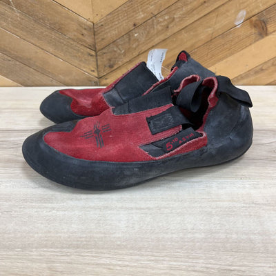 Stealth- c4 climbing shoe: Black Red -unisex-