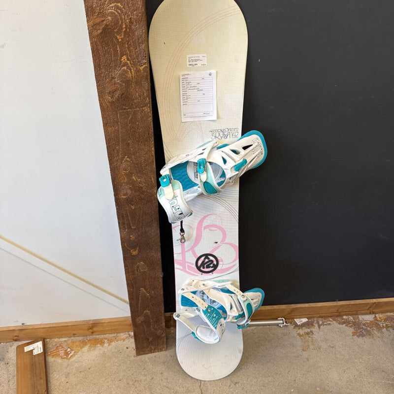 K2 - Skyla Snowboard - Forum Aura Bindings: White / Pink / Blue--147cm