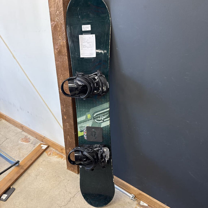 Morrow - Radium Snowboard - Rossignol Cage Series Bindings: Green / Black--159cm