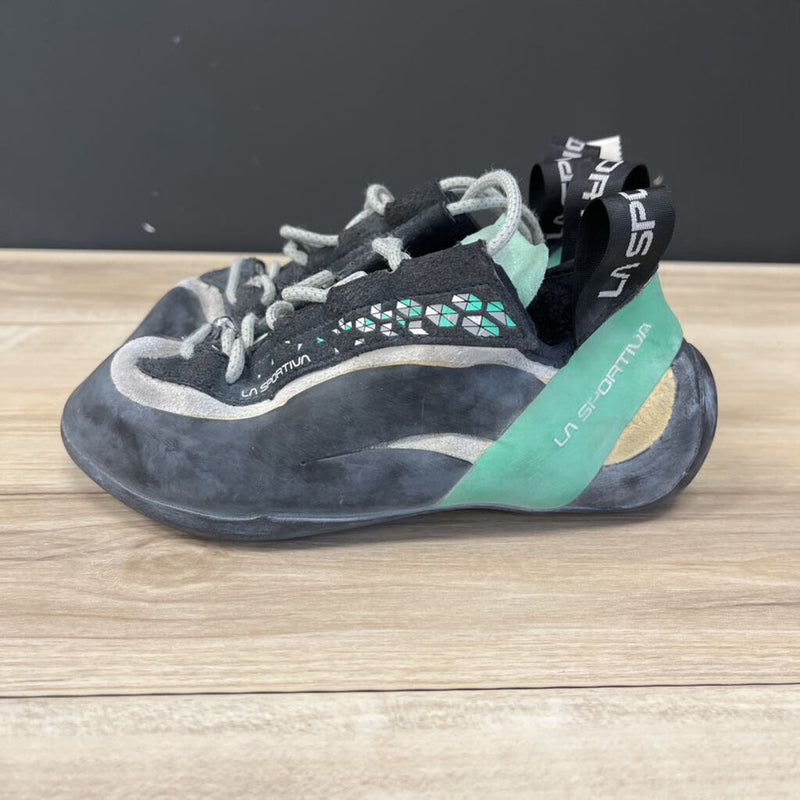 La Sportiva - Miura Climbing Shoes - MSRP compared $228: Blue / Black-unisex-M4 / W5