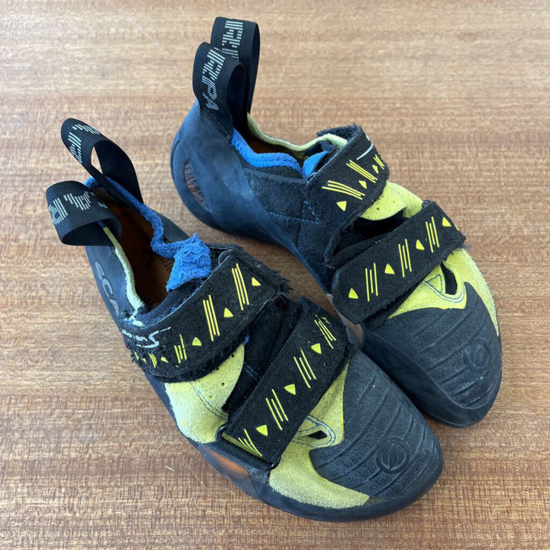 Scarpa - Booster S Climbing Shoes - MSRP $189: Black/Yellow-women-38