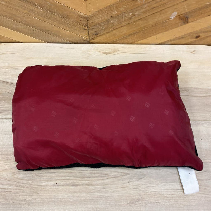 Camping Pillow : Red/Black--