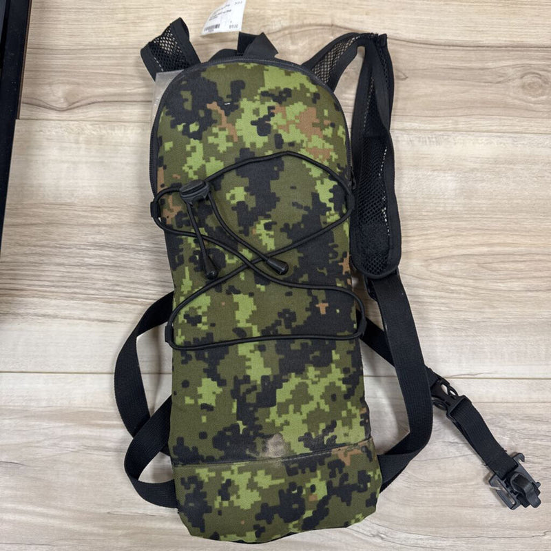Hydration Backpack Small: Black/Green-unisex-