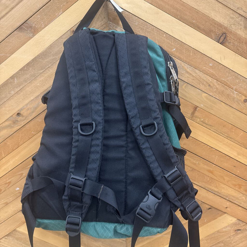 Lowe Alpine - Contour Runner ND 25 Backpack : Green / Black--25L